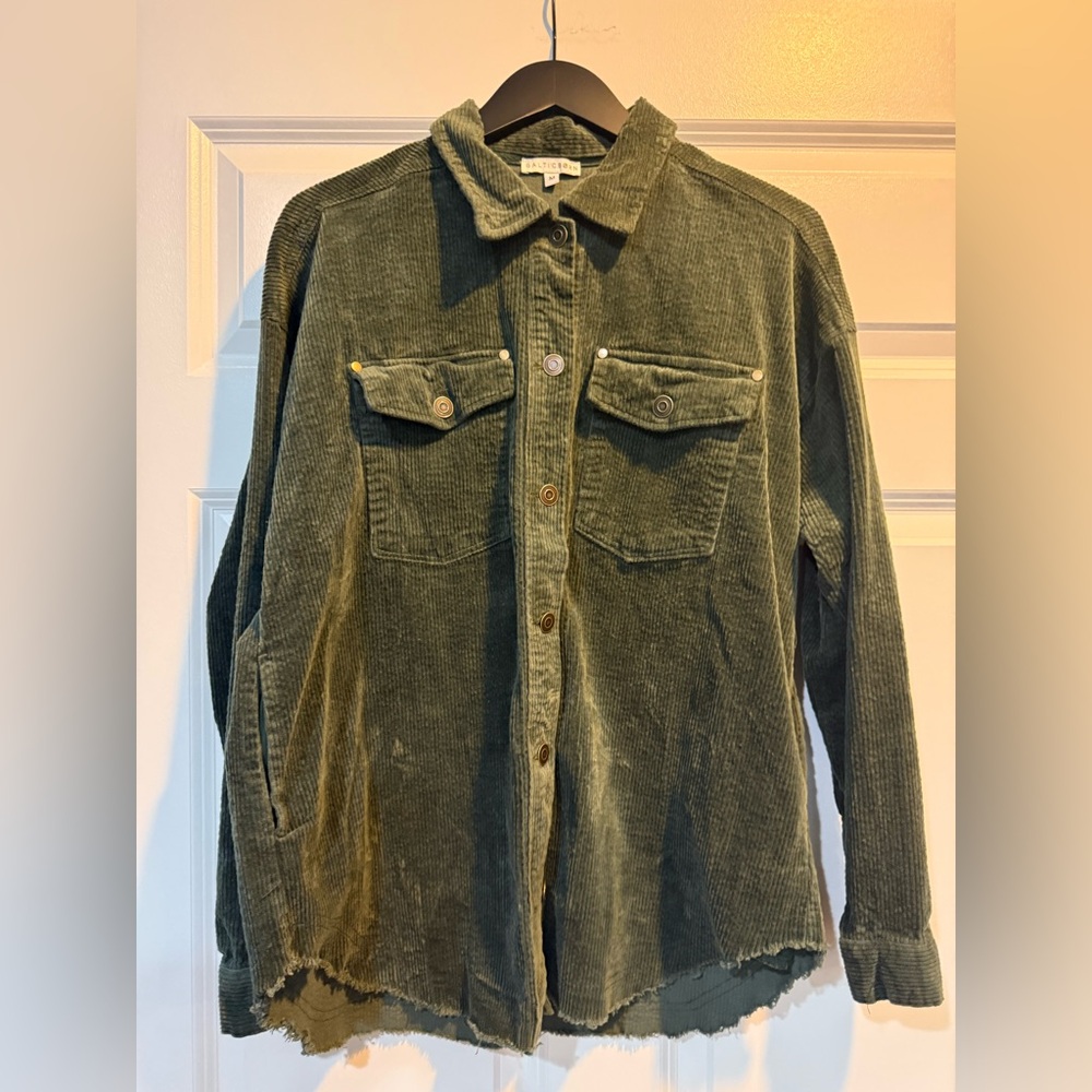Baltic-born Corduroy Shirt/Jacket in Green Size Medium